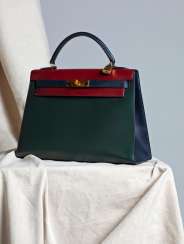 BARBARA TAYLOR BRADFORD'S LIMITED EDITION ROUGE H, VERT FONCÉ & BLEU SAPHIR CALF BOX LEATHER SELLIER KELLY 32 WITH GOLD HARDWARE BARBARA TAYLOR BRADFORD'S LIMITED EDITION ROUGE H, VERT FONCÉ & BLEU SAPHIR CALF BOX LEATHER SELLIER KELLY 32 WITH GOLD HARDWARE