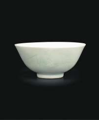 A RARE AND FINELY INCISED PALE CELADON-GLAZED 'BATS' BOWL A RARE AND FINELY INCISED PALE CELADON-GLAZED 'BATS' BOWL