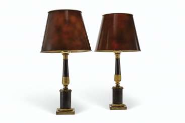 A PAIR OF RESTAURATION ORMOLU AND PATINATED-BRONZE LAMPS A PAIR OF RESTAURATION ORMOLU AND PATINATED-BRONZE LAMPS