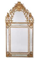 A REGENCE GILTWOOD MIRROR A REGENCE GILTWOOD MIRROR