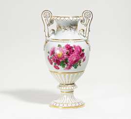 Porcelain vase with swan and flower decor Porcelain vase with swan and flower decor