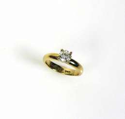 Solitaire Ladies Diamond Ring Solitaire Ladies Diamond Ring