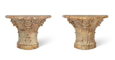 PAIRE DE CONSOLES DE STYLE REGENCE PAIRE DE CONSOLES DE STYLE REGENCE