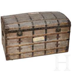 Queen Isabella II of Spain (1830-1904) - travel trunk from the luggage used in 1868 during her flight into exile Queen Isabella II of Spain (1830-1904) - travel trunk from the luggage used in 1868 during her flight into exile