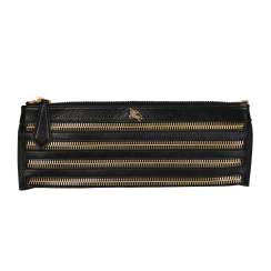 BURBERRY Embrayage. BURBERRY Embrayage.