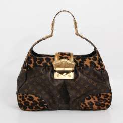 LOUIS VUITTON exclusive shoulder bag LOUIS VUITTON exclusive shoulder bag