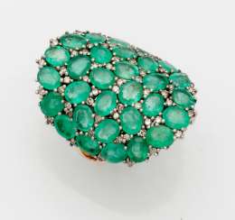 Extravagant Russian emerald ring Extravagant Russian emerald ring