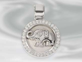 Pendant: white Golden diamond pendant clip with elephant motif, approx 1,06 ct, 18K white Gold, unworn, brand Laudier, NP lt. Label 5400€ Pendant: white Golden diamond pendant clip with elephant motif, approx 1,06 ct, 18K white Gold, unworn, brand Laudier, NP lt. Label 5400€