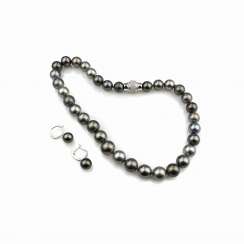 Jewelry set with Tahitian pearls Jewelry set with Tahitian pearls