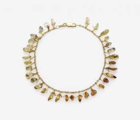 Bracelet with natural colored fancy diamonds Bracelet with natural colored fancy diamonds