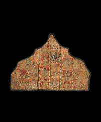 A RARE EMBROIDERED PILLAR BANNER TEXTILE A RARE EMBROIDERED PILLAR BANNER TEXTILE