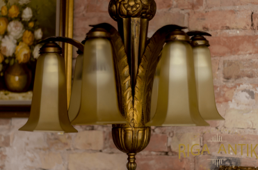 Art Deco люстра, сделанная в 20 в Art Deco люстра, сделанная в 20 в