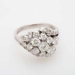 Ladies ring m. Diam occupied.-Brilliant Ladies ring m. Diam occupied.-Brilliant