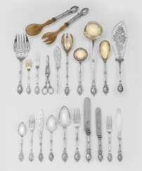 Extensive residual Cutlery for 18 persons Extensive residual Cutlery for 18 persons