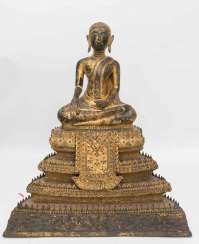 BRONZE OF BUDDHA SHAKYAMUNI IN meditation, sitting on getrepptem throne, Thailand, 19. Century BRONZE OF BUDDHA SHAKYAMUNI IN meditation, sitting on getrepptem throne, Thailand, 19. Century