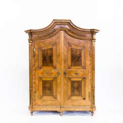 NEO-CLASSICAL CABINET NEO-CLASSICAL CABINET