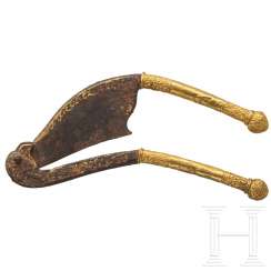 Small, gold-mounted betel nut cutter, India, 17th / 18th centuries century Small, gold-mounted betel nut cutter, India, 17th / 18th centuries century