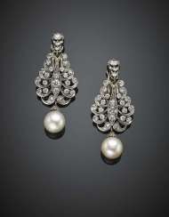 Diamond with mm 9.10 and mm 9.40 circa pearl white gold pendant earrings Diamond with mm 9.10 and mm 9.40 circa pearl white gold pendant earrings
