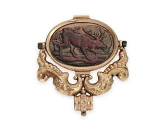 The signet/watch chain seal: extremely rare and exceptional antique signet with 2 mother-of-pearl cameos, rose gold, France, around 1800 The signet/watch chain seal: extremely rare and exceptional antique signet with 2 mother-of-pearl cameos, rose gold, France, around 1800
