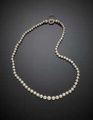 90% natural saltwater and cultured pearl graduated necklace with white gold diamond in all ct. 0.95 circa and synthetic ruby clasp 90% natural saltwater and cultured pearl graduated necklace with white gold diamond in all ct. 0.95 circa and synthetic ruby clasp
