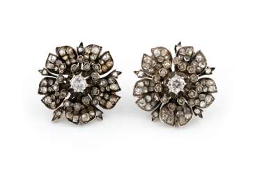 PAIR OF STUD EARRINGS WITH DIAMOND TRIM PAIR OF STUD EARRINGS WITH DIAMOND TRIM