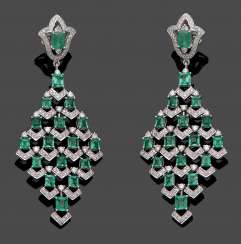 Pair of extravagant emerald drop earrings Pair of extravagant emerald drop earrings