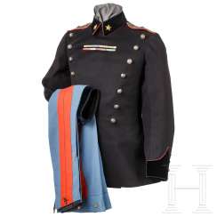 Uniformensemble eines Generals aus der Regierungszeit des Königs Umberto II. von Savoyen (1904-83) Uniformensemble eines Generals aus der Regierungszeit des Königs Umberto II. von Savoyen (1904-83)