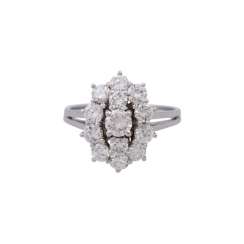 Ring with 13 brilliant-cut diamonds, together approx. 1,68 ct (engraved) Ring with 13 brilliant-cut diamonds, together approx. 1,68 ct (engraved)