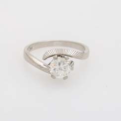 Solitaire ring with 1 diamond approximately 0.9 ct Solitaire ring with 1 diamond approximately 0.9 ct