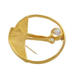 Design brooch with moonstone cabochon and brilliant, Design brooch with moonstone cabochon and brilliant,