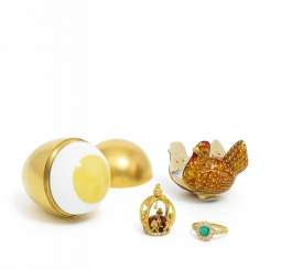 Precious ornamental egg with a hidden engagement ring Precious ornamental egg with a hidden engagement ring