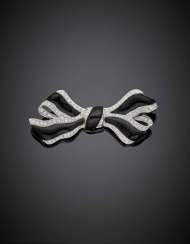 PETOCHI | Diamond and onice white gold bow brooch/pendant PETOCHI | Diamond and onice white gold bow brooch/pendant