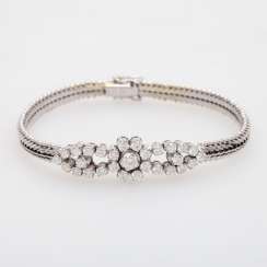 Bracelet with brilliant occupied the Central part Bracelet with brilliant occupied the Central part