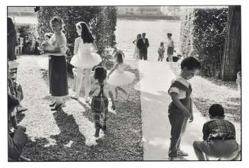 HENRI CARTIER–BRESSON (1908–2004) HENRI CARTIER–BRESSON (1908–2004)
