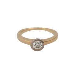 Solitaire ring with brilliant of approx 0.5 ct, Solitaire ring with brilliant of approx 0.5 ct,