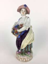Flower woman / gardener with flower basket ride: Meissen porcelain Marcolini period, 18. Century / Baroque, very rare, very good. Flower woman / gardener with flower basket ride: Meissen porcelain Marcolini period, 18. Century / Baroque, very rare, very good.