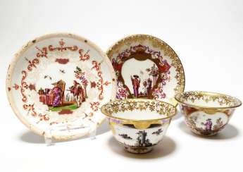 Zwei Koppchen mit Chinoiserien und Landschaften Zwei Koppchen mit Chinoiserien und Landschaften