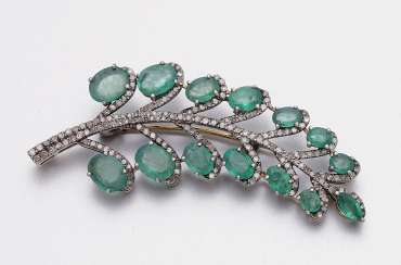 Russian Emerald Brooch Russian Emerald Brooch