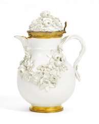Кофейник Завтрак из Мария-Josephas Саксен-Польша (1699-1757) Кофейник Завтрак из Мария-Josephas Саксен-Польша (1699-1757)