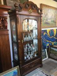 Bookcase showcase, XIX - n. XX centuries. Bookcase showcase, XIX - n. XX centuries.