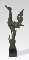 Very large temple-bird Very large temple-bird
