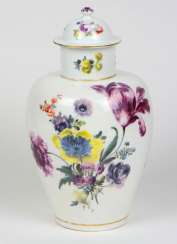 rare AR cover vase Meissen to 1735/40 rare AR cover vase Meissen to 1735/40