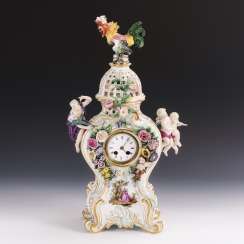 Porcelain clock with cock Porcelain clock with cock