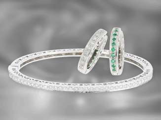 Bangle / earrings: high-quality jewelry set with diamonds and emeralds, a total of approx. 1.42 ct, 18K white gold Bangle / earrings: high-quality jewelry set with diamonds and emeralds, a total of approx. 1.42 ct, 18K white gold