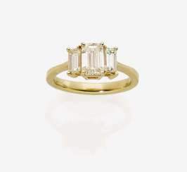 Ring with diamonds Ring with diamonds