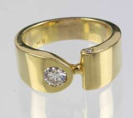 massiver Brillant Ring 0,50 ct. - Gelbgold 750 massiver Brillant Ring 0,50 ct. - Gelbgold 750