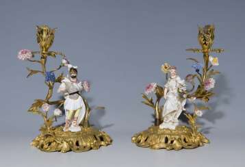 Pendant Kerzenleuchter. MEISSEN Mitte 18. Jahrhundert, Pendant Kerzenleuchter. MEISSEN Mitte 18. Jahrhundert,