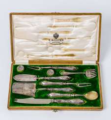 Faberge flatware with monogram, in Original case, silver (614g), St Petersburg 1896-1908 Faberge flatware with monogram, in Original case, silver (614g), St Petersburg 1896-1908
