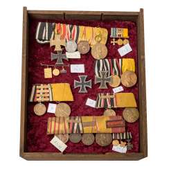 1870/71 bundle of clasps in an attractive showcase, 1870/71 bundle of clasps in an attractive showcase,