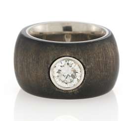 Diamond-Ring Diamond-Ring